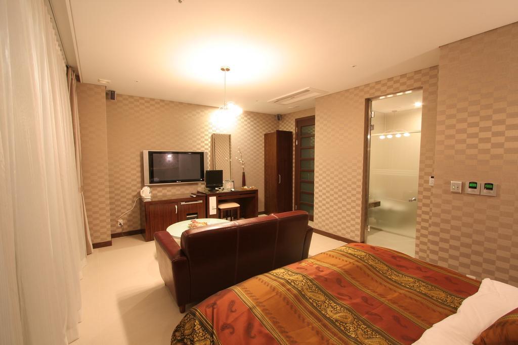 Wiz Hotel Pchadžu Exteriér fotografie