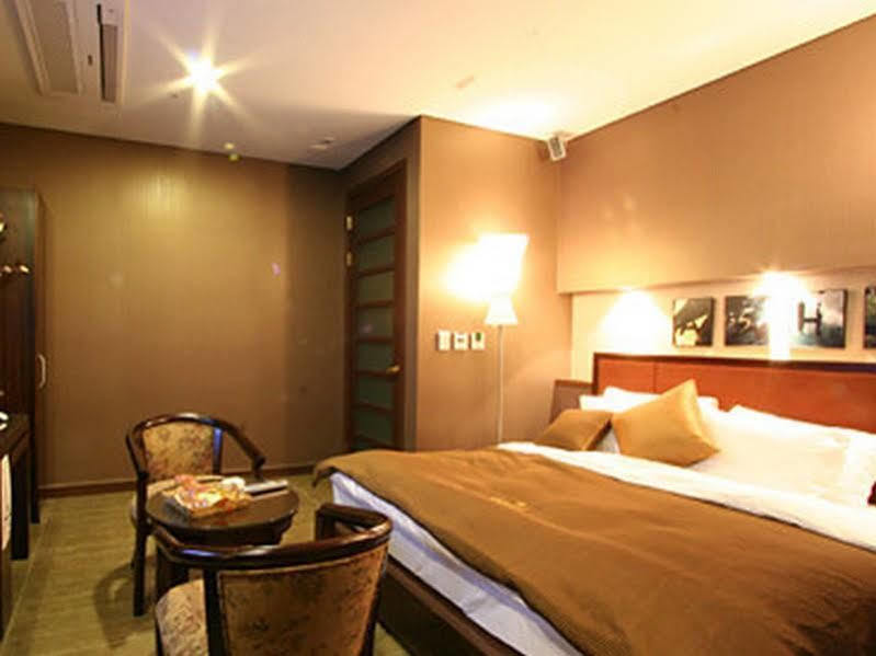 Wiz Hotel Pchadžu Exteriér fotografie