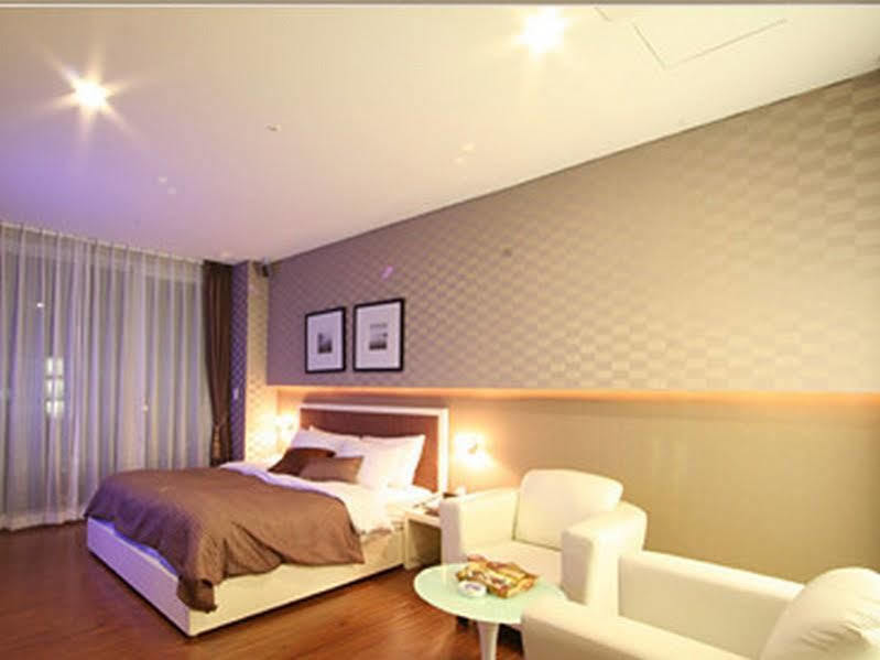Wiz Hotel Pchadžu Exteriér fotografie