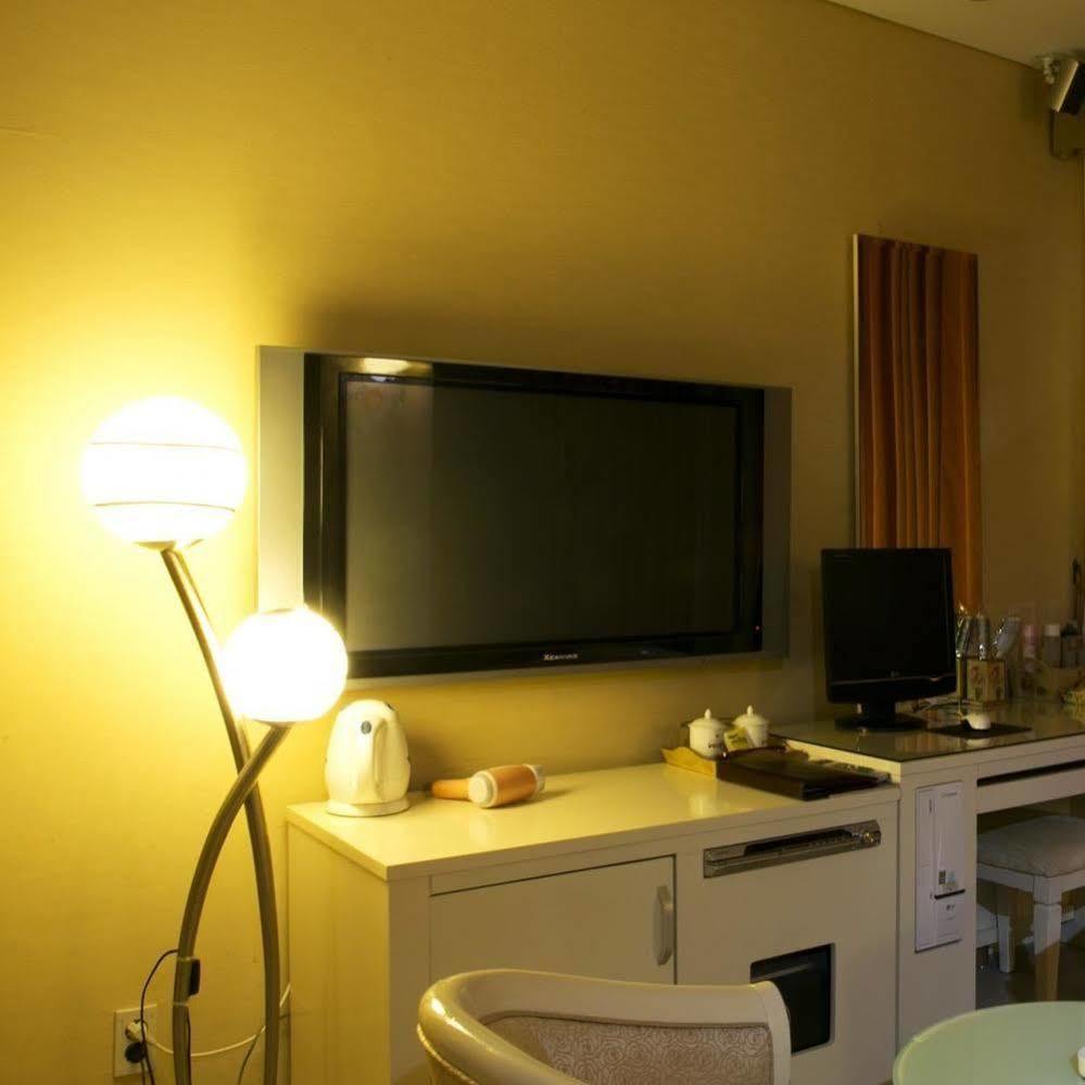 Wiz Hotel Pchadžu Exteriér fotografie