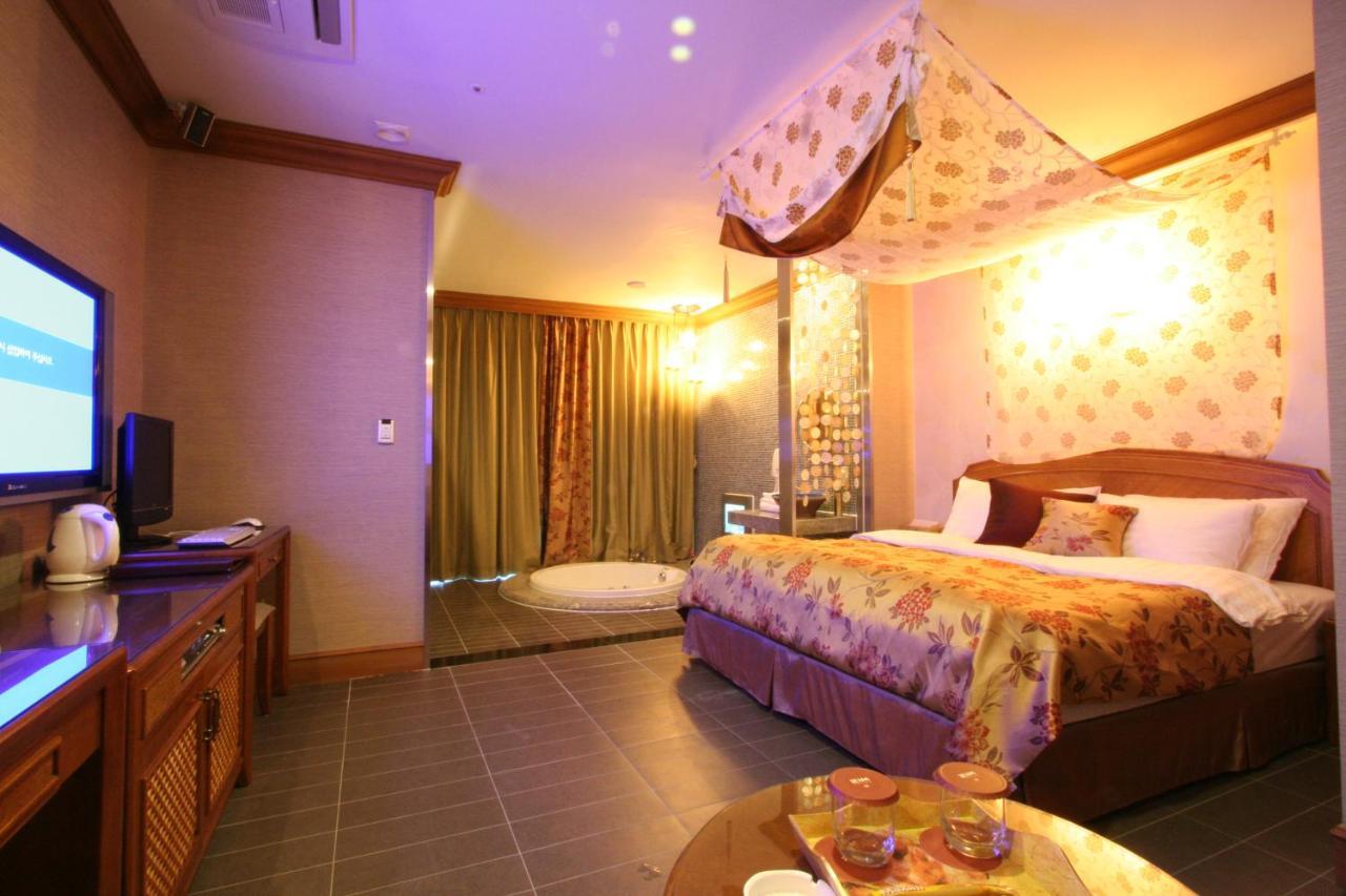 Wiz Hotel Pchadžu Exteriér fotografie